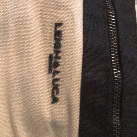 Leigh and Luca oversized canvas hobo bag - Picture 3 of 6